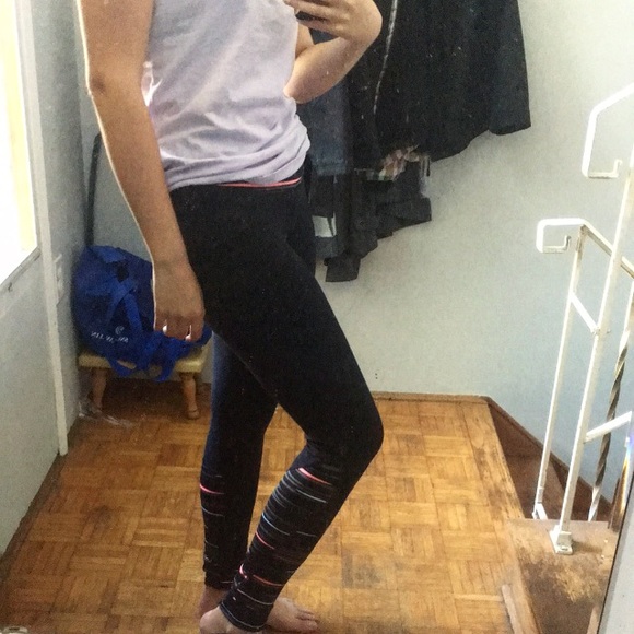 Black legging - Picture 3 of 3